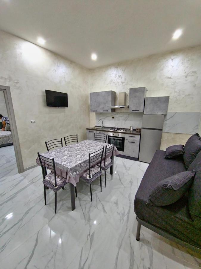 Ritmo Napoletano Apartment Наполи Екстериор снимка