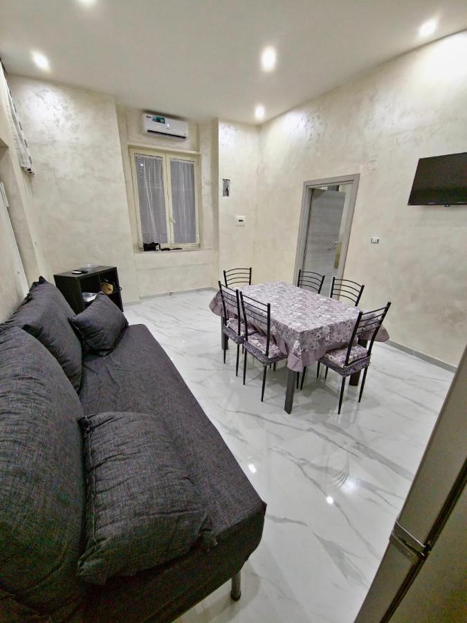 Ritmo Napoletano Apartment Наполи Екстериор снимка