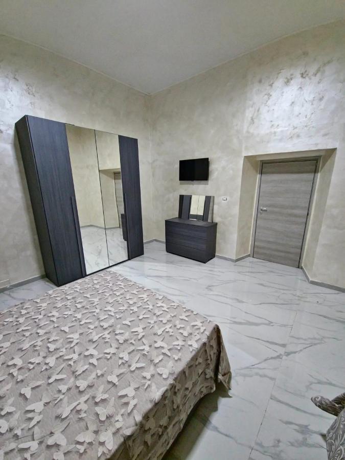 Ritmo Napoletano Apartment Наполи Екстериор снимка